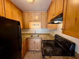 1054 Dolores St in Livermore, CA - Building Photo