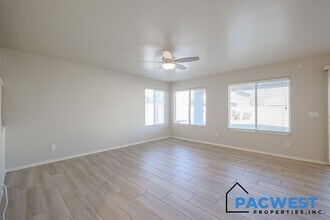 14872 W Bloomfield Rd in Surprise, AZ - Building Photo - Building Photo