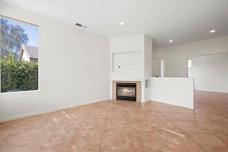 27815 Sunflower Ct in Santa Clarita, CA - Building Photo - Building Photo