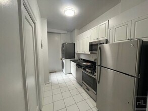 WEST 104 STREET in New York, NY - Foto de edificio - Building Photo