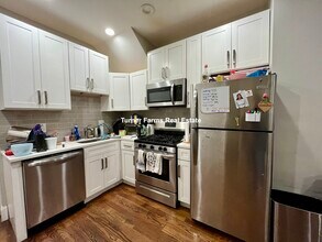 92 Calumet St, Unit 1 in Boston, MA - Building Photo - Building Photo