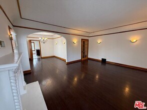 832 S Detroit St in Los Angeles, CA - Building Photo - Building Photo