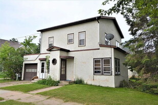 324 N 8th St in Brainerd, MN - Building Photo