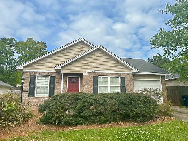 1459 Bedrock Dr in Auburn, AL - Building Photo