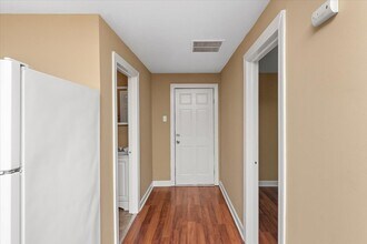 3000 S Kedvale Ave in Chicago, IL - Building Photo - Building Photo