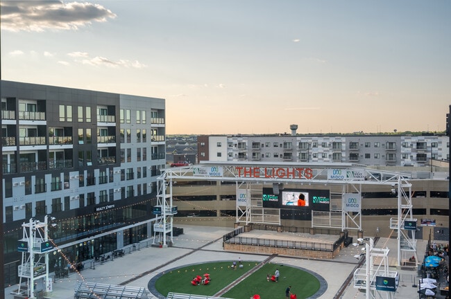 Echo at The Lights in West Fargo, ND - Foto de edificio - Building Photo