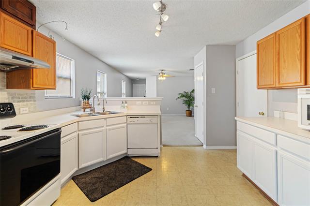 property at 6717 Waterhill Ln