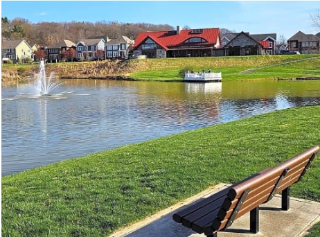 3006 Mahican Cir in Seven Fields, PA - Foto de edificio - Building Photo