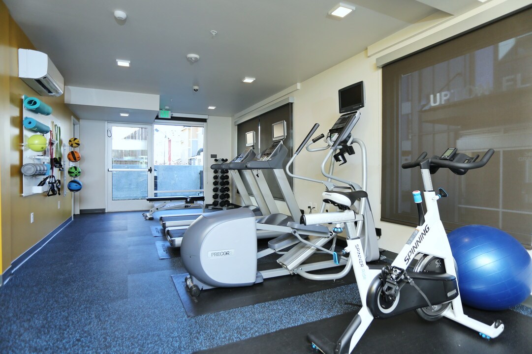 Upton Flats in Seattle, WA - Foto de edificio