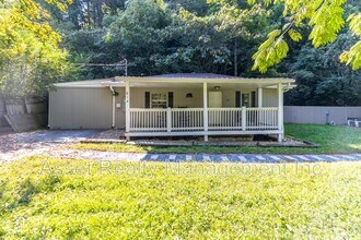 814 Gnatty Branch Rd in Sevierville, TN - Building Photo - Building Photo