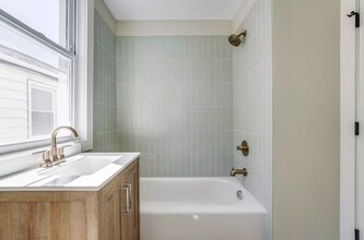 129 W 56th St in Bayonne, NJ - Building Photo - Building Photo