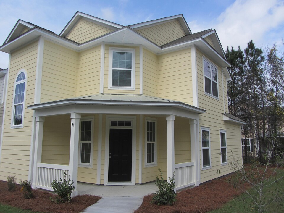 64 Plumgrass St in Bluffton, SC - Foto de edificio