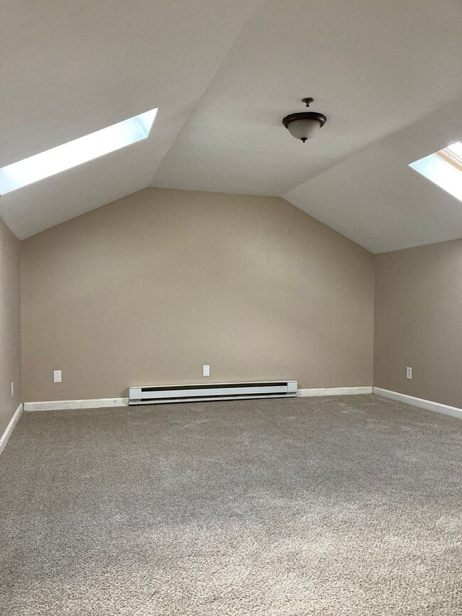 948 US-1 in Portsmouth, NH - Building Photo - Building Photo