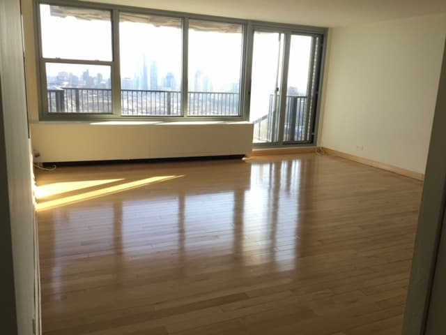 400 E Randolph St, Unit Apartment Unit # 3905 in Chicago, IL - Foto de edificio - Building Photo