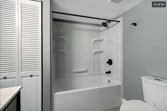 6858 Lockridge Dr NW in Atlanta, GA - Building Photo - Building Photo