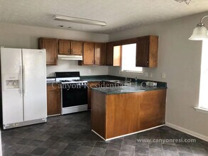 4543 Latchwood Dr in Stonecrest, GA - Building Photo - Building Photo