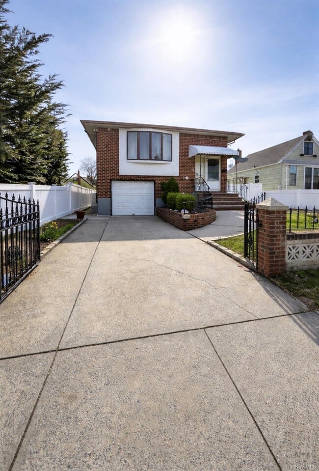 property at 15 Belmont Blvd