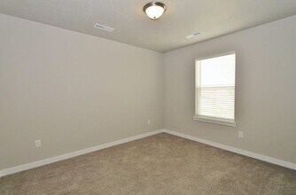 715 SW Inby St in Mountain Home, ID - Building Photo - Building Photo