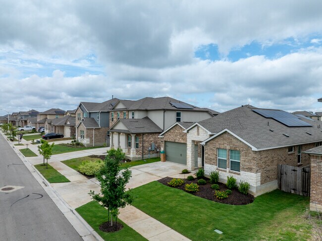 Devine Lake in Leander, TX - Foto de edificio - Building Photo