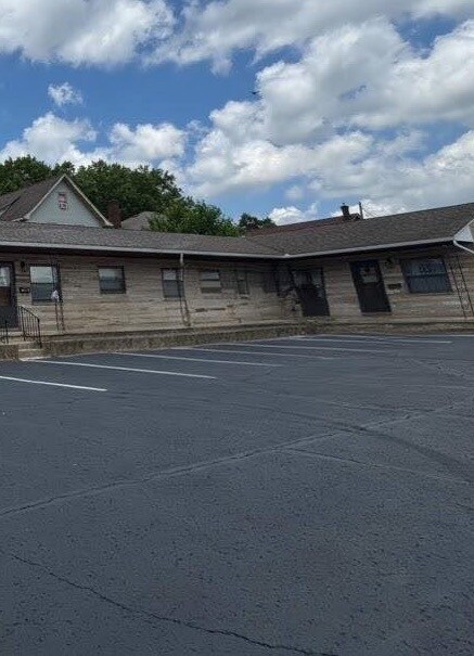 575 N Walnut St in Wooster, OH - Building Photo