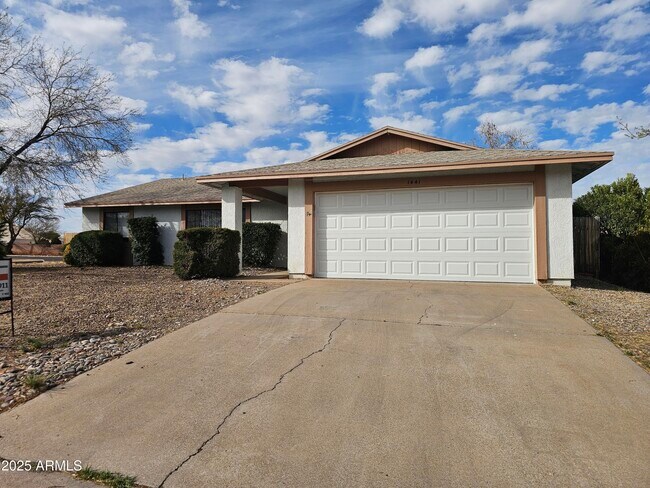 property at 1441 Jasmin Dr
