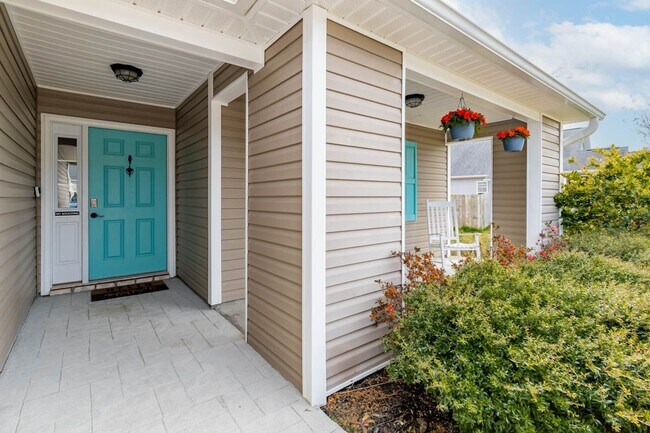 4006 W T Whitehead Dr in Jacksonville, NC - Building Photo - Building Photo