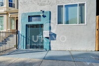 768 11th St, Unit 1 in Oakland, CA - Building Photo - Building Photo