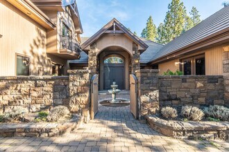 61725 Broken Top Dr in Bend, OR - Building Photo - Building Photo