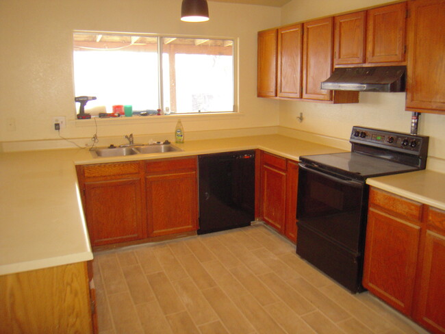 1700 W Cortez Cir in Chandler, AZ - Building Photo - Building Photo