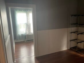 863 Marentette Av in Windsor, ON - Building Photo - Building Photo