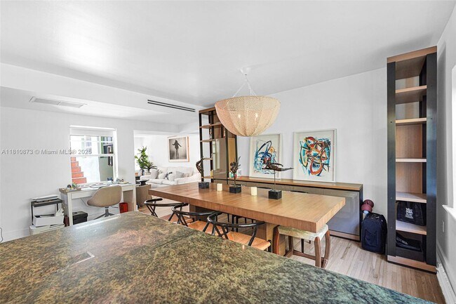 915 8th St in Miami Beach, FL - Building Photo - Building Photo