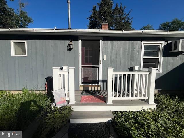property at 13 Minnietown Ln