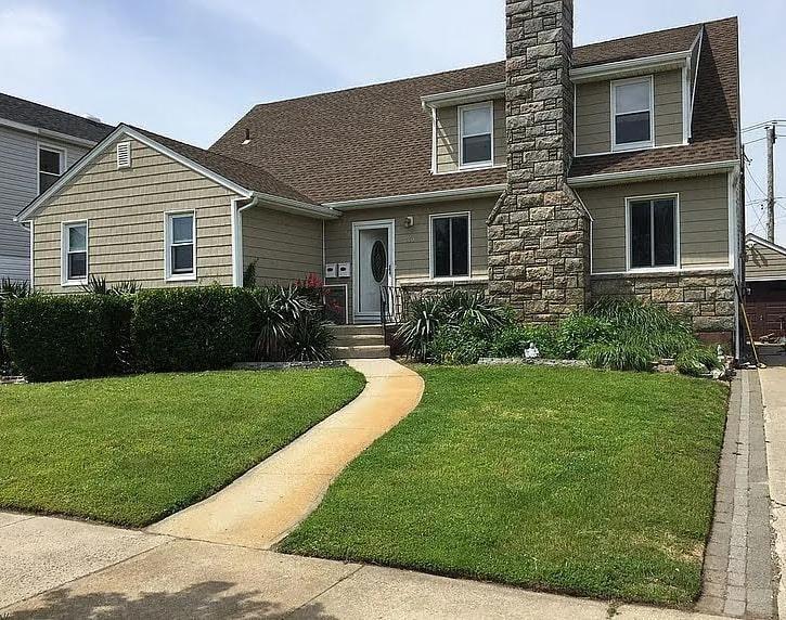 739 E Walnut St in Long Beach, NY - Building Photo
