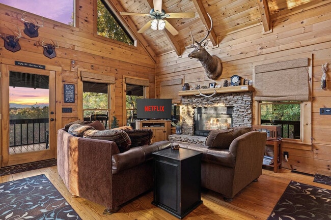 150 Arrow Way in Mineral Bluff, GA - Building Photo - Building Photo