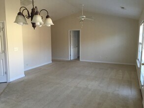 181 Dunbarton Ct in Winston-Salem, NC - Building Photo - Building Photo