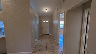 5334 W Customer Ct in Lecanto, FL - Building Photo - Building Photo