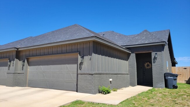 7204 22nd Pl in Lubbock, TX - Building Photo - Building Photo