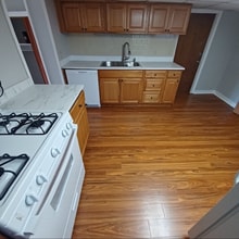 5660 Munhall Rd, Unit B2 in Pittsburgh, PA - Building Photo - Building Photo