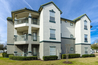 Siena Apartments in Fort Worth, TX - Building Photo - Building Photo