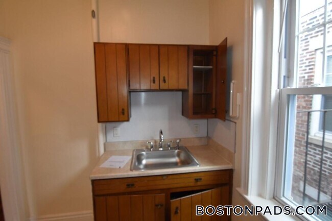 property at 25 Park Dr