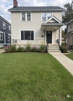 827 Longfellow Ave in Royal Oak, MI - Building Photo