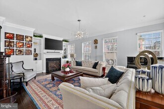 712 Sentry Square in Oxon Hill, MD - Building Photo - Building Photo