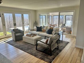 294 Green Peak Orchard S in Dorset, VT - Building Photo - Building Photo