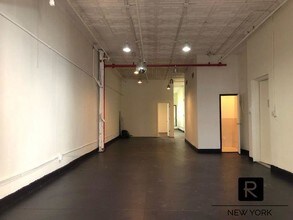 131 W 14th St-Unit -2 in New York, NY - Building Photo - Building Photo
