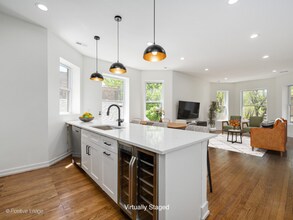 1633 N Francisco Ave in Chicago, IL - Building Photo - Building Photo