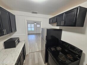 5237 San Juan Ave in Jacksonville, FL - Building Photo - Building Photo