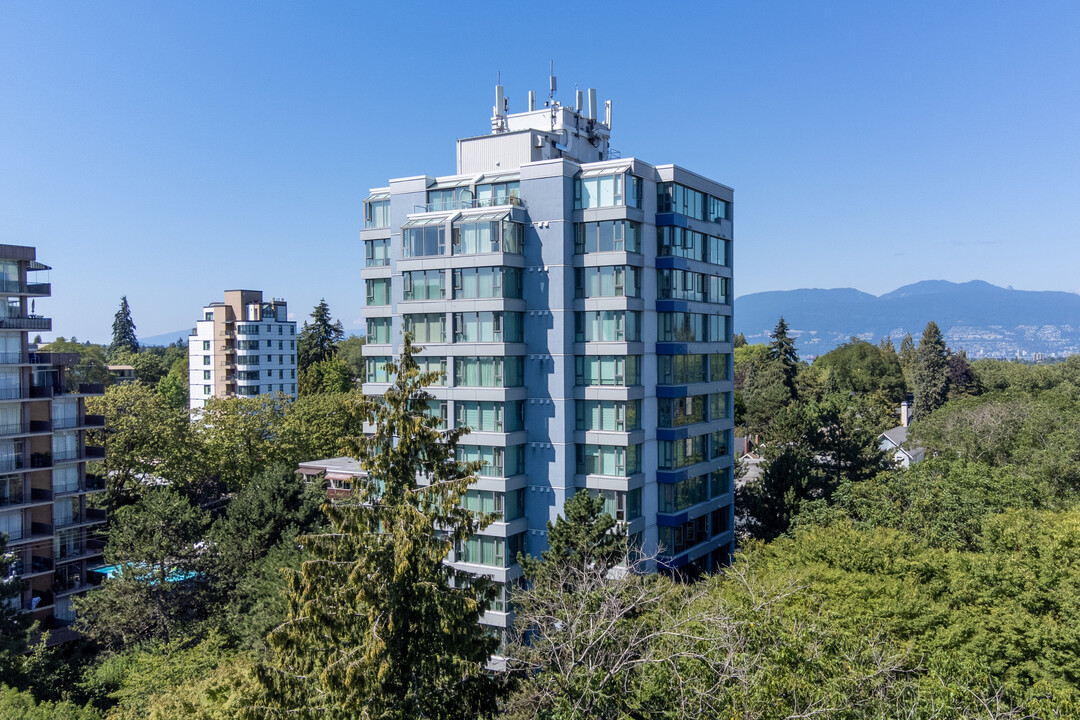 the Belmont in Vancouver, BC - Building Photo