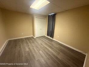 570 Washington Ave in Jermyn, PA - Building Photo - Building Photo