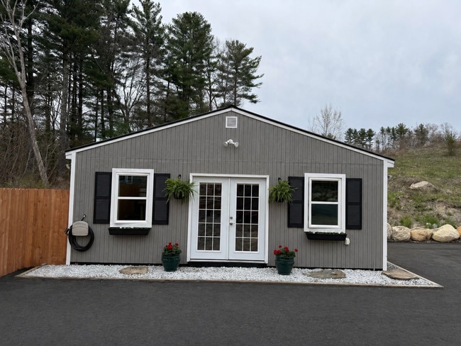 242 Allen Rd, Unit Studio Guest House, Unit Studio Guest House