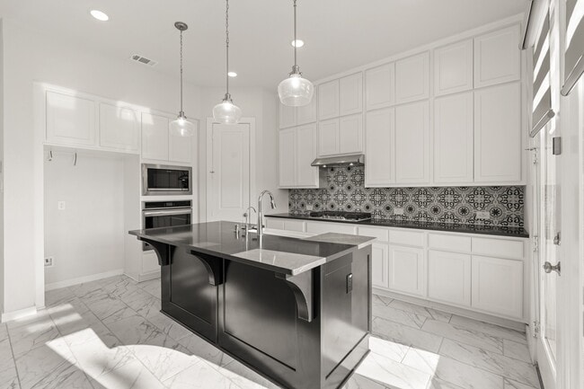 property at 6579 Scarlet Pond Ln